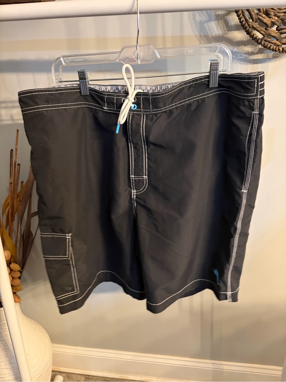 Tommy Bahama Black Swim Board Shorts with White Contrast Stitching size large